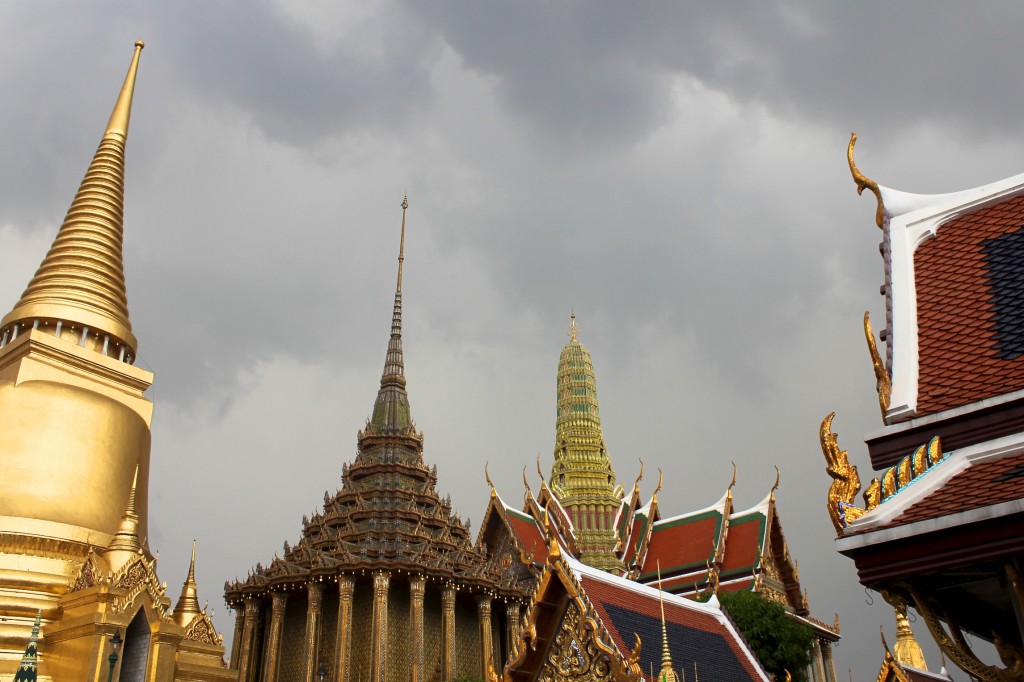 Toits des temples entourant le palais royal