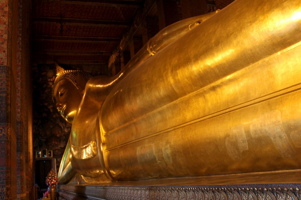 Le célèbre Bouddha couché du Wat Pho