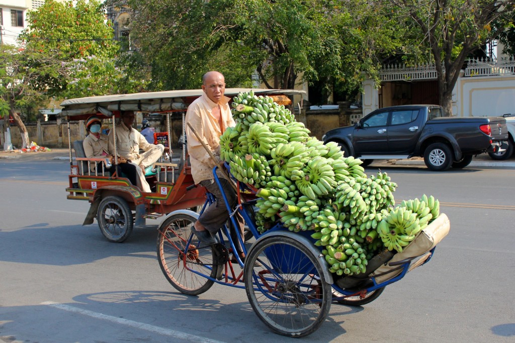 Livreur de bananes en cyclo-pousse