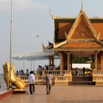 Pagode au bord du Tonlé Sap