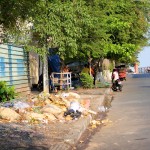 Ordures dans les rues de Phnom Penh