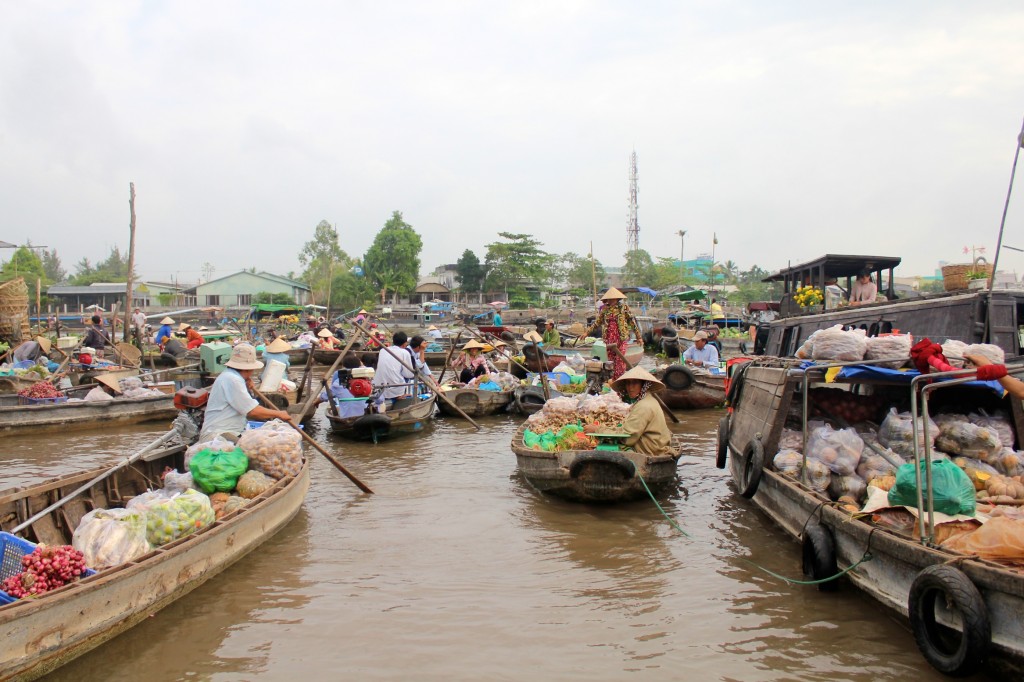 Marché flottant de Phong Dien