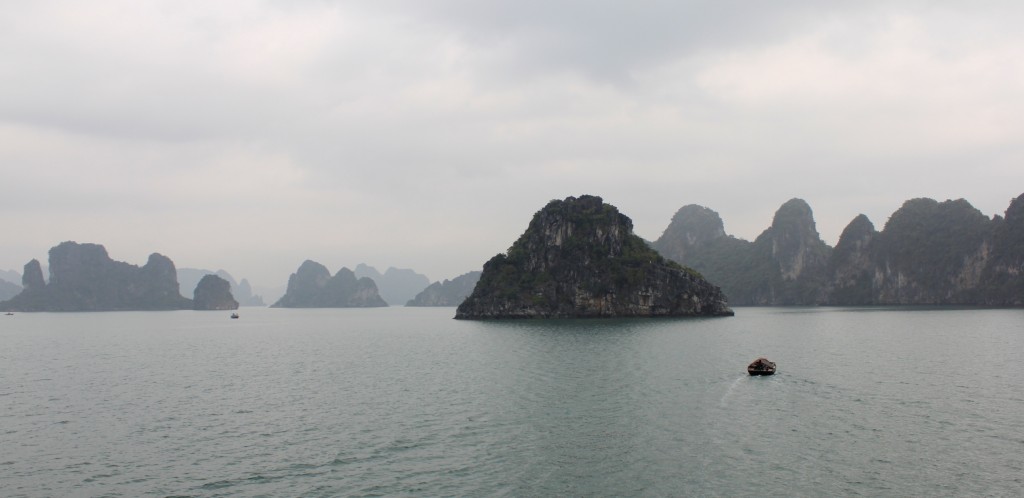 Les îles de la baie d'Halong