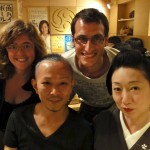 Rencontre avec une maiko (apprentie geisha) et son coiffeur dans un petit restaurant de Kyoto