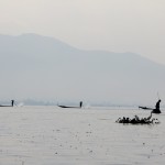 Pêcheurs au petit matin sur le lac Inlé