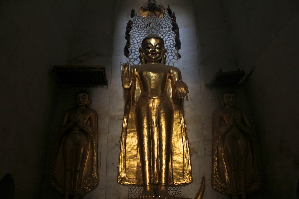 Bouddha mystérieux dans le temple Naganon