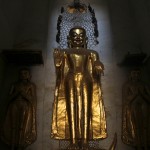 Bouddha mystérieux dans le temple Naganon
