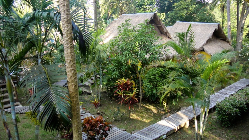 Bungalows dans le jardin de Little Eden près de Lonely Beach