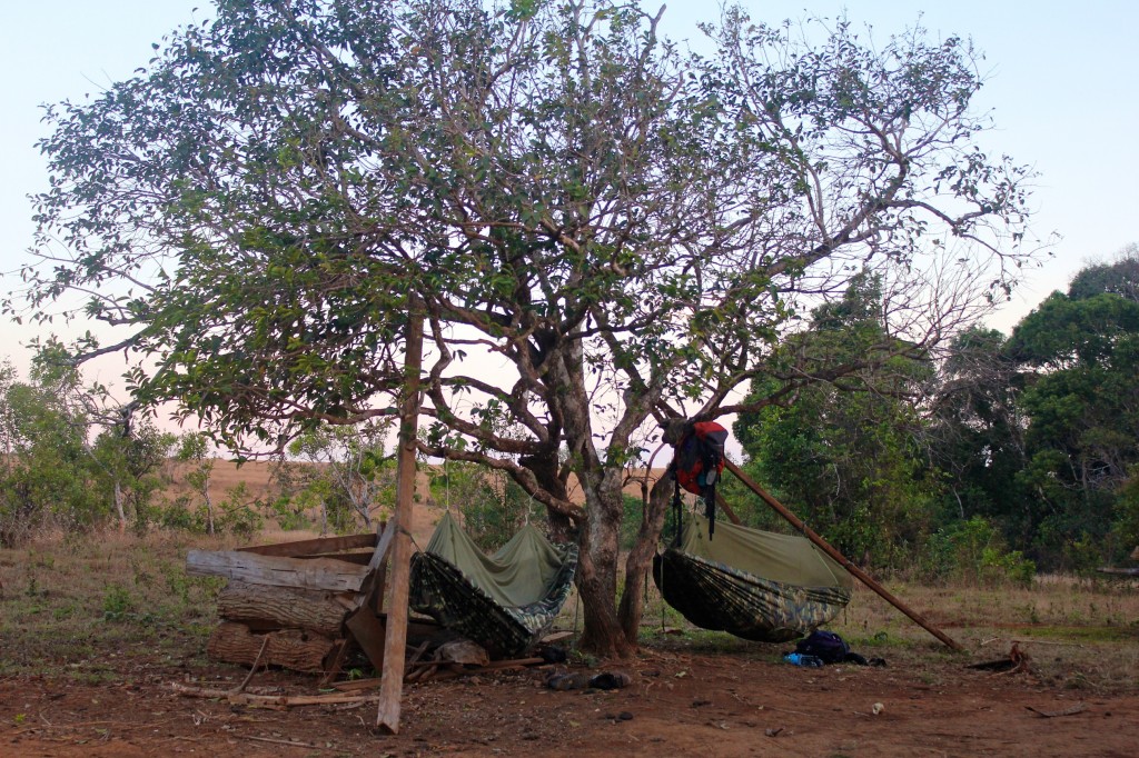 Nuit à la belle étoile dans la jungle du Mondolkiri