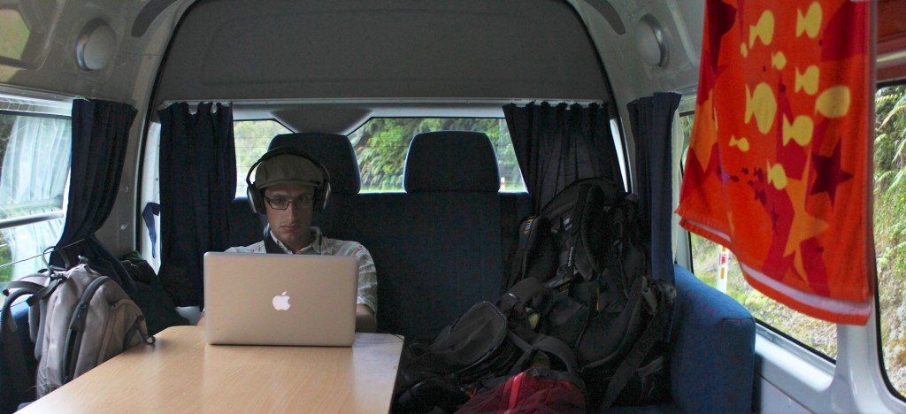 Montage vidéo dans le campervan