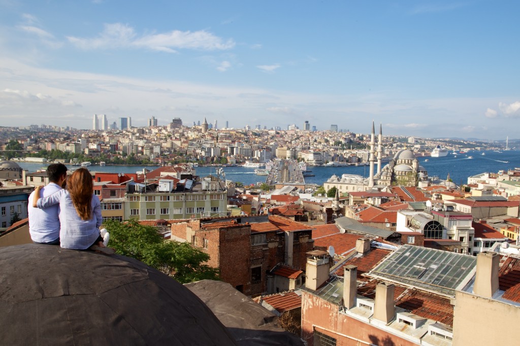 Vue sur les toits d'Istanbul, le bosphore et la Corne d’or