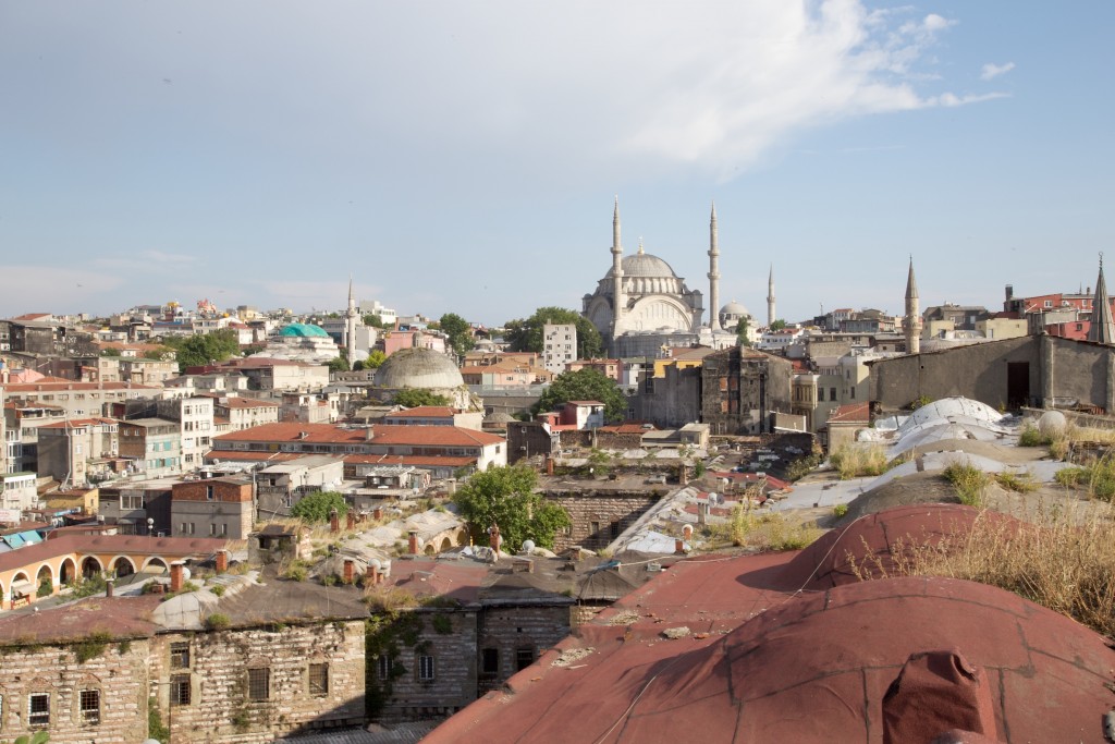 Les toits d'Istanbul depuis le Valide Han