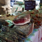 Charcuterie corse artisanale sur le marché place Fesch