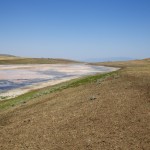 Lac salé sur le chemin des monastères de Davit Gareja