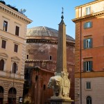 Le plus petit obélisque de Rome, place Minerva