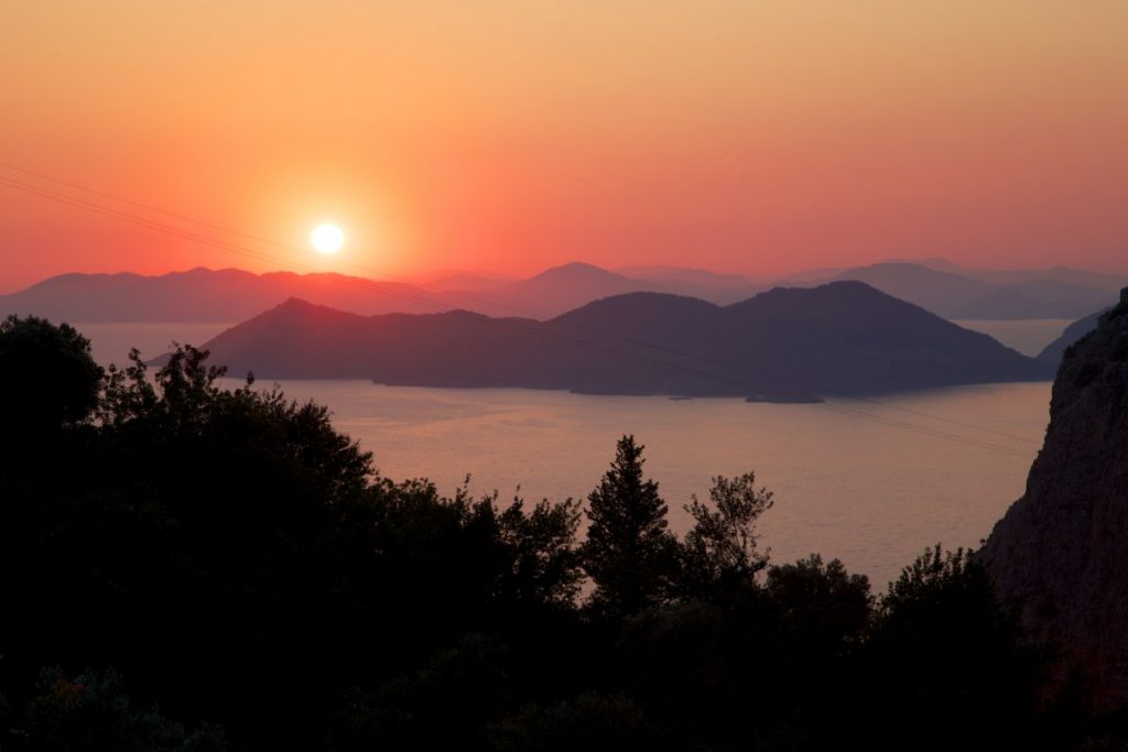 Coucher de soleil depuis notre auberge le Onur Motel à Faralya