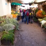 Marché alimentaire entre le marché aux puces de Boujloud et Talaa Kebira