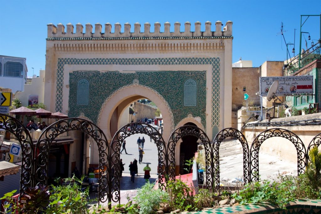 Bab Boujloud depuis la petite terrasse du restaurant la Kasbah à Fès