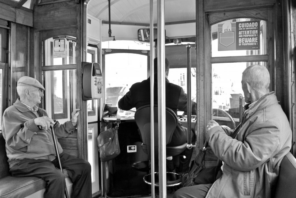 A bord du tram 28 comme au siècle dernier