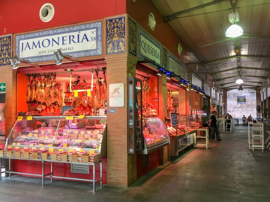 Etals au marché de Triana