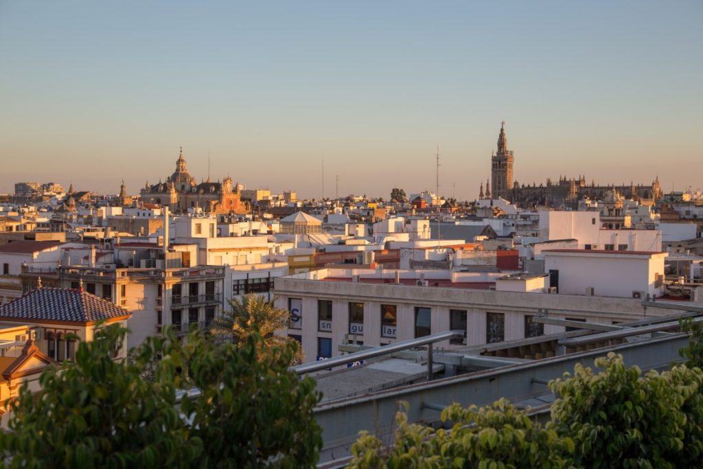 Vue sur le toit-terrasse du Corte Ingles à Séville