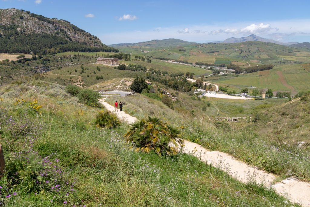 Demi-journée au site de Sageste entre temple grec et théâtre antique