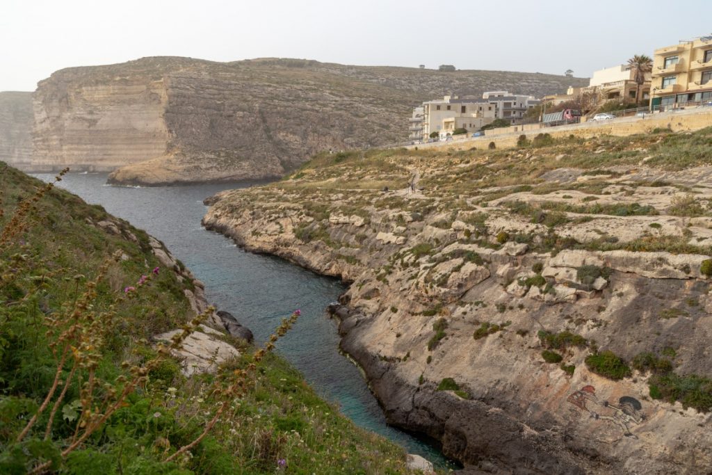 Canyon au sud de la baie de Xlendi 