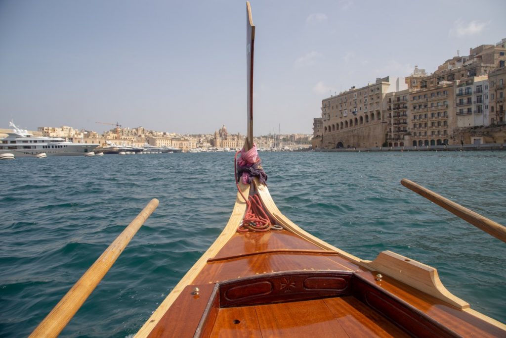 La traversée en bateau entre la Valette et les Trois Citées