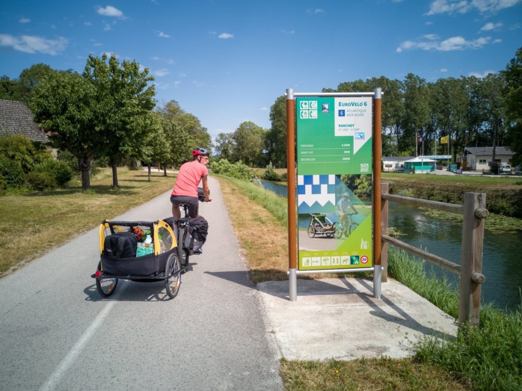 L'Eurovélo6 en famille entre Besançon et Dole