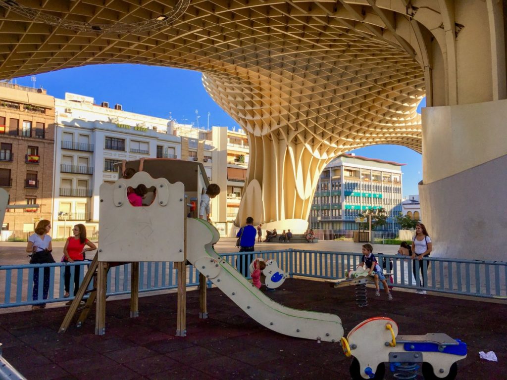Parc de jeux pour enfants sous le Parasol à Séville