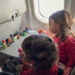 Occuper ses enfants dans l'avion