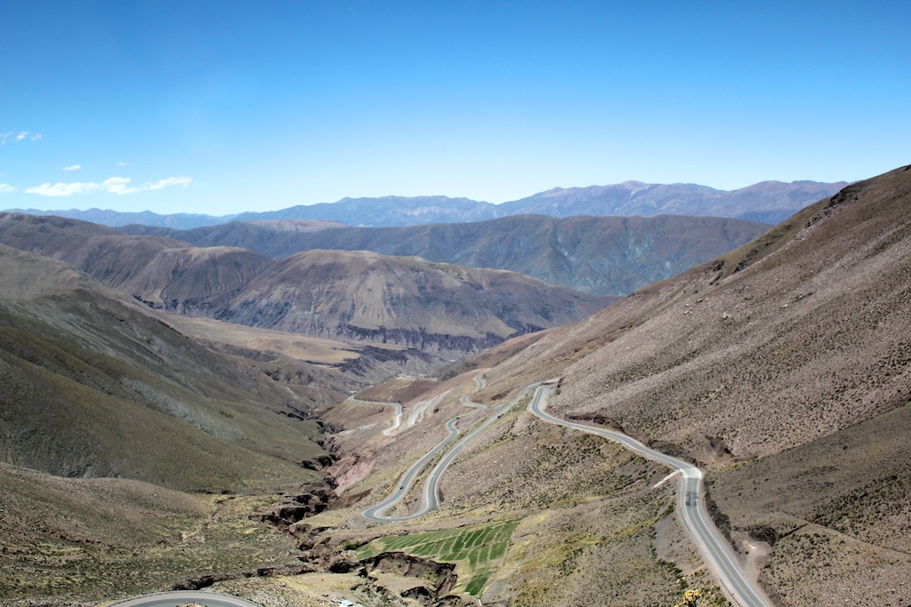 Route en Argentine sur la boucle Tilcara-Salta