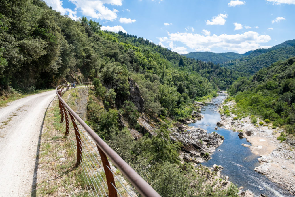 En roue libre dans la vallée de l'Eyrieux