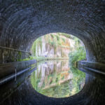 Voutes de la Colancelle en bateau : un des ouvrages les plus marquant du canal du Nivernais