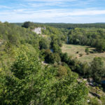 Panorama sur le Morvan en haut de Mailly-le-château le long du canal du Nivernais