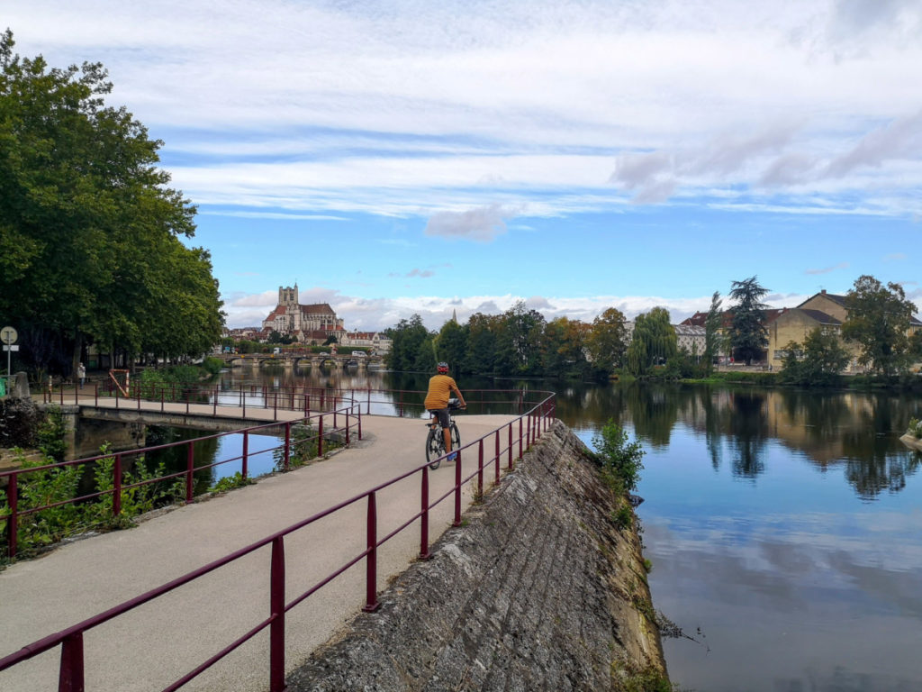 Arrivée à Auxerre à vélo