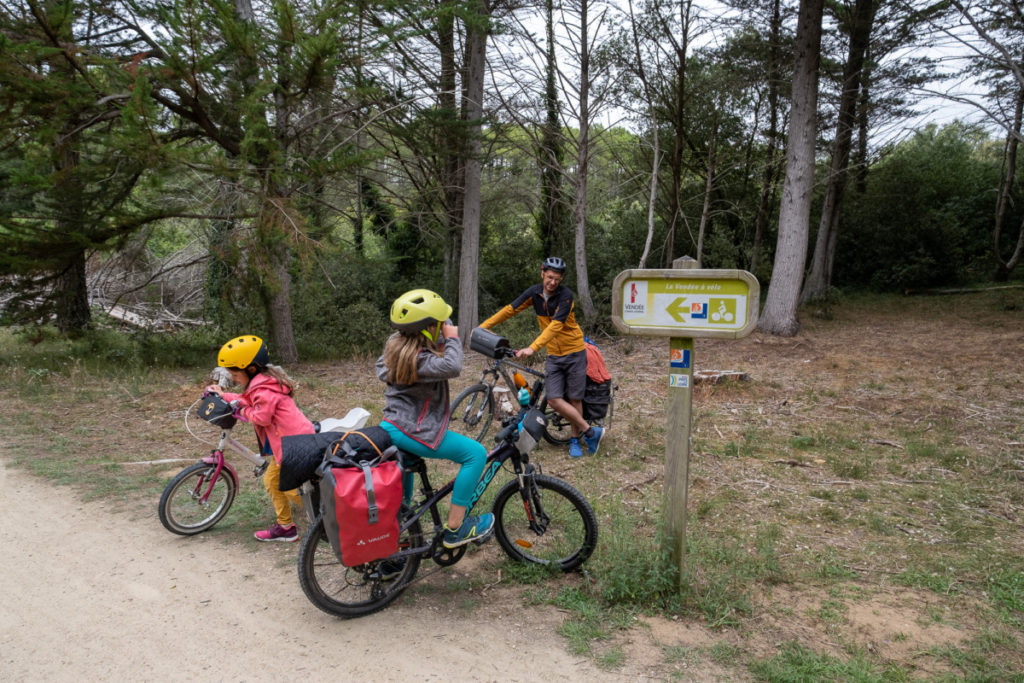 Passages dans les forêts en Vendée à vélo