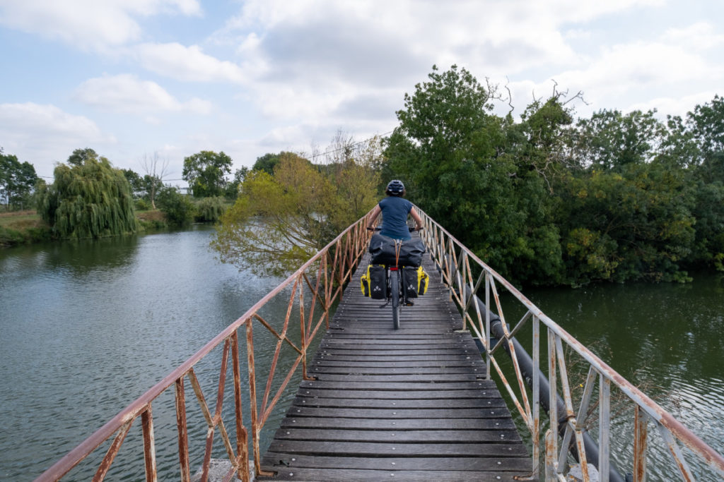 Echappée sur la Vélo Francette dans le Marais Poitevin depuis Marans