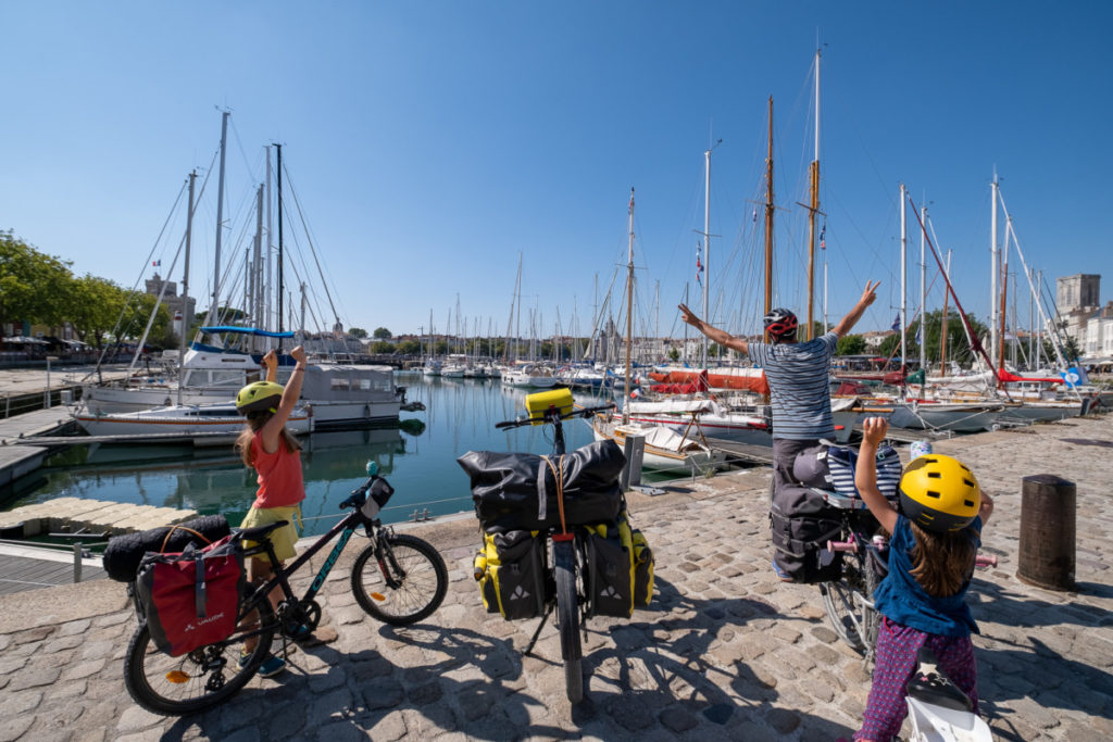 Après 500 km à vélo nous voilà arrivés au Vieux Port de La Rochelle !