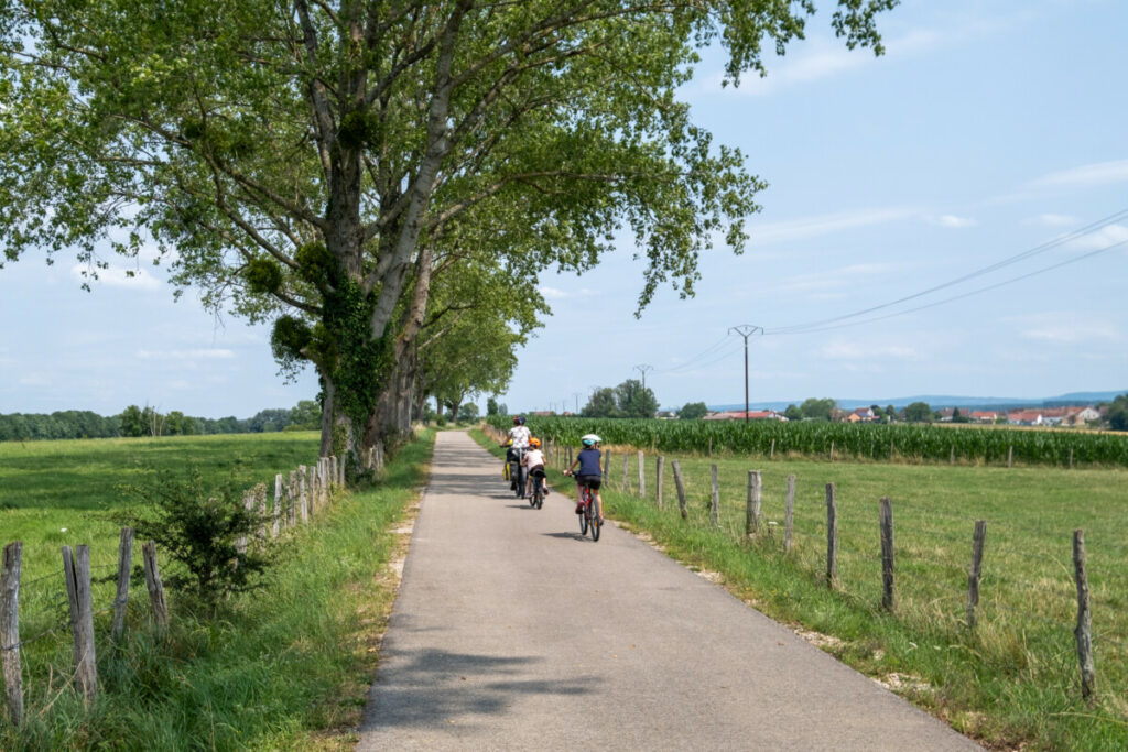 Voyage à vélo en famille dans le Jura