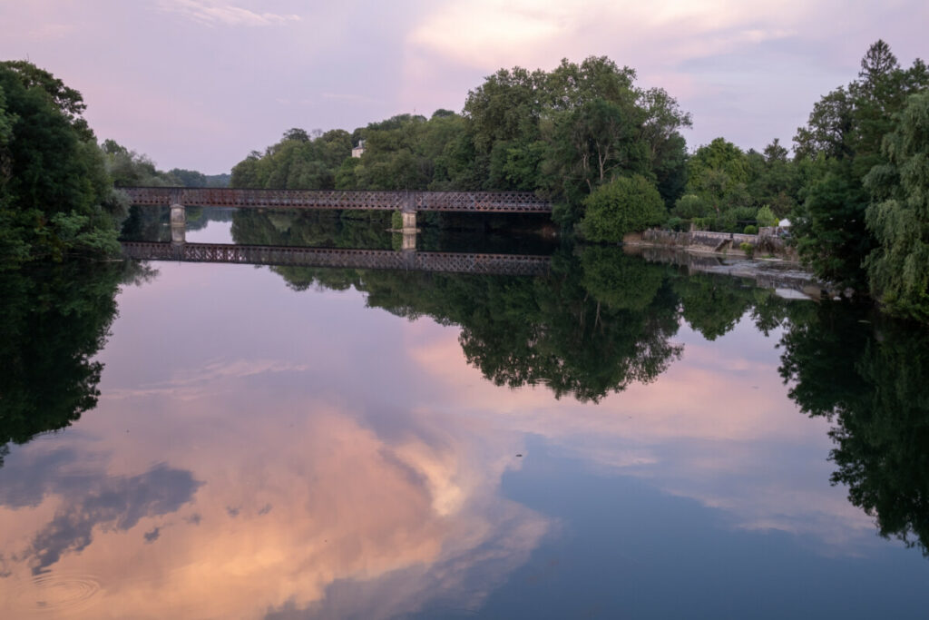 Coucher de soleil sur le Doubs à Dole