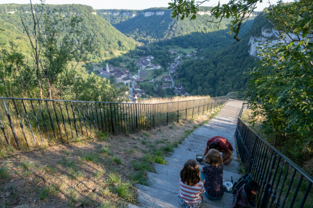 Fondue en haut du belvédère de Grange-sur-Baume à Baume-les-messieurs