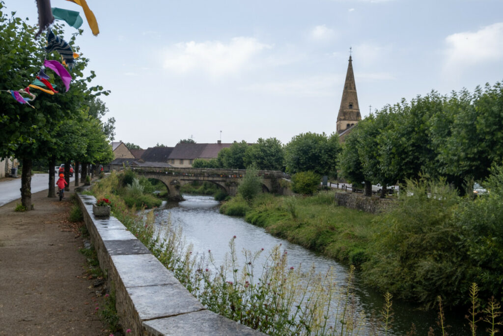 Traversée de petits villages de la Bresse