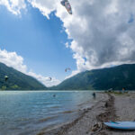 Pause loisirs-nautiques sur le lac de Santa-Croce